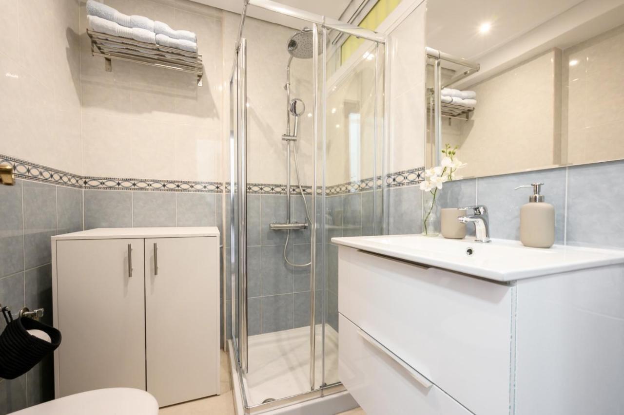 Apartment Sea & Mountain, Front Line, 1 Min To By 10tosea Fuengirola